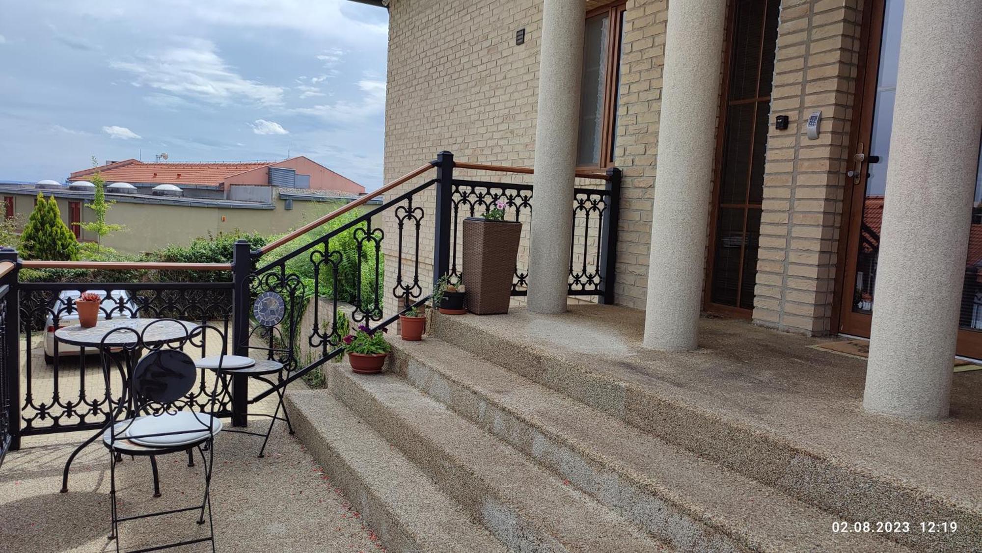 Villa Homestay Nad Helmrovkou Прага Экстерьер фото